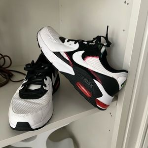 NIKE Air Max Excee White Crimson Women’s Running shoes SZ 10 Like New Condition